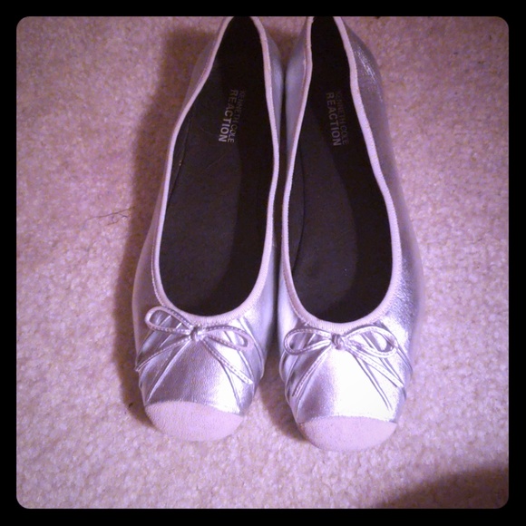 Kenneth Cole Reaction Shoes - NWOT  Kenneth Cole ballet flats